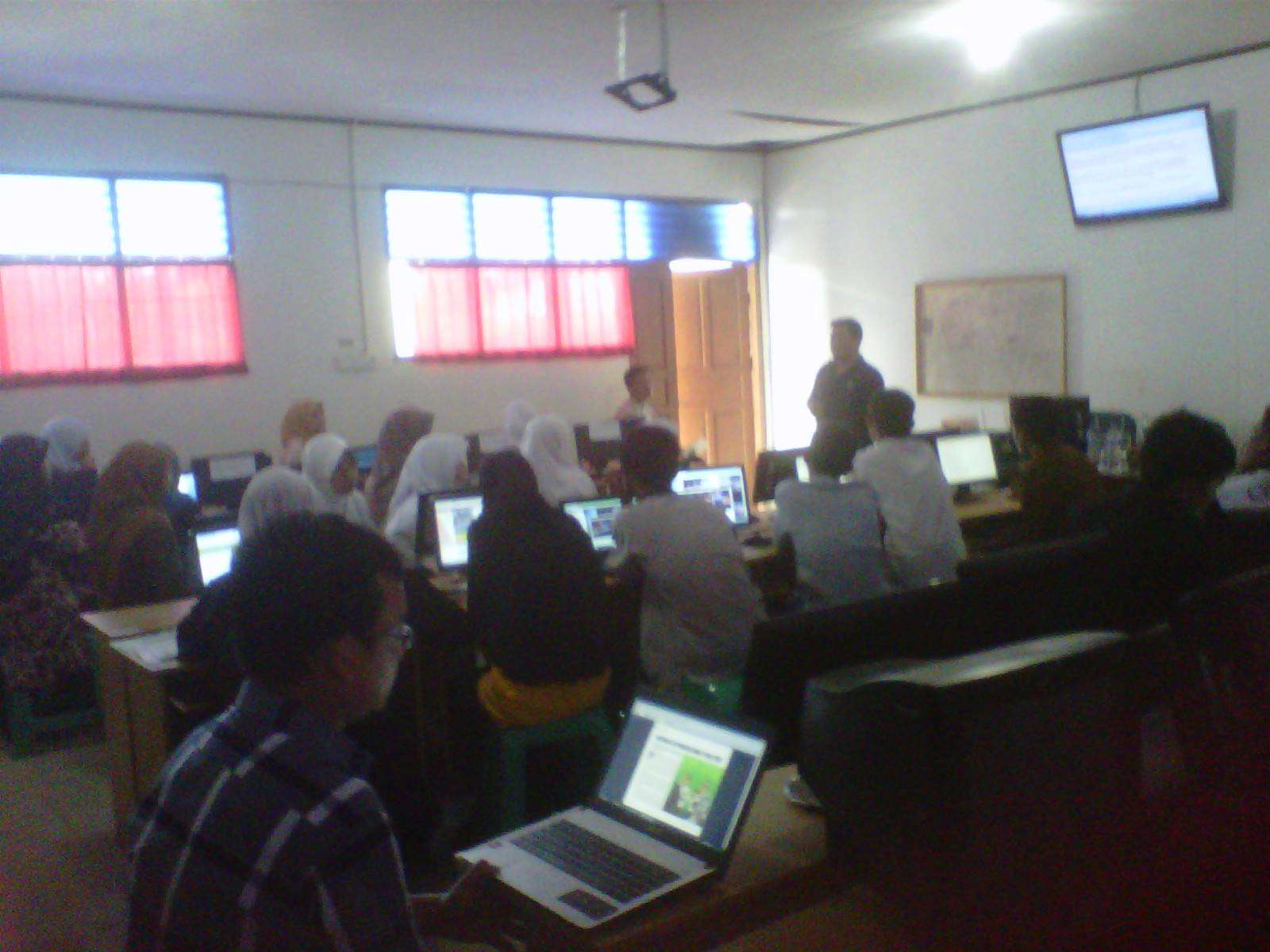 Lanjutan Pelatihan WEBSITE Darunnajah 1 pwlatihan wensite dan jurnalistik