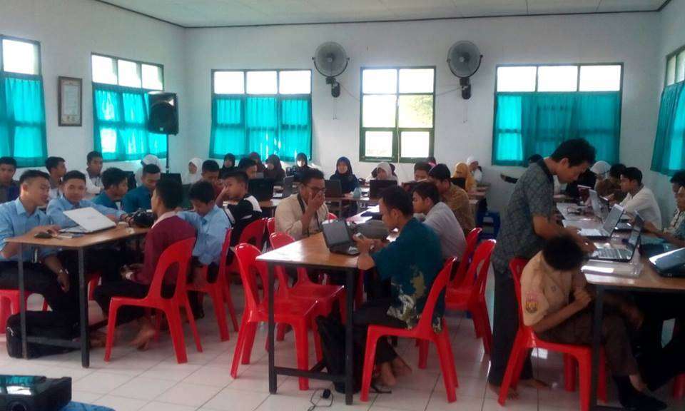 Pelatihan Website 2 poto pelatihan web 15