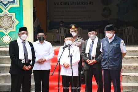 Wapres Kunjungi Pesantren Darunnajah: Tim Universitas Darunnajah Meminta Restu Wapres untuk Pendirian Universitas Darunnajah