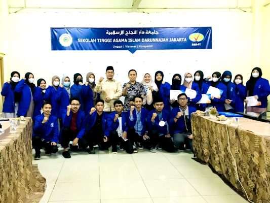 Kelas jurnalistik sebagai pengajaran kepenulisan