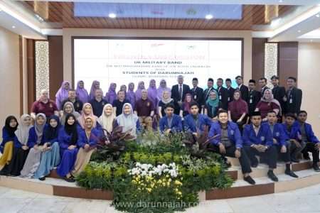 Mahasiswa STAIDA Hadiri Acara Musikal Performance UK Military Band dan Friendly Discussion