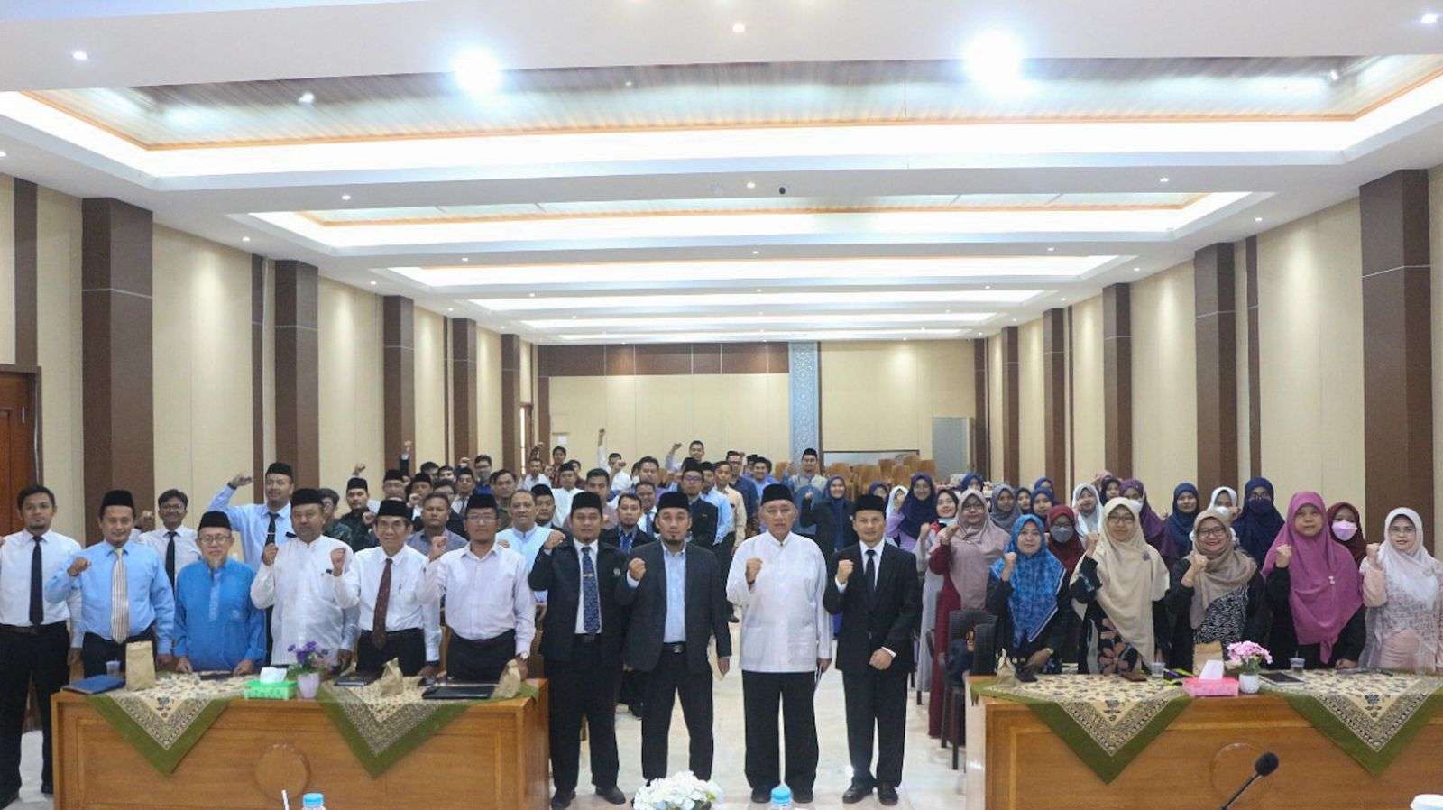 Rapat Perdana Dosen Universitas Darunnajah 2 Rapat Perdana Dosen Universitas Darunnajah