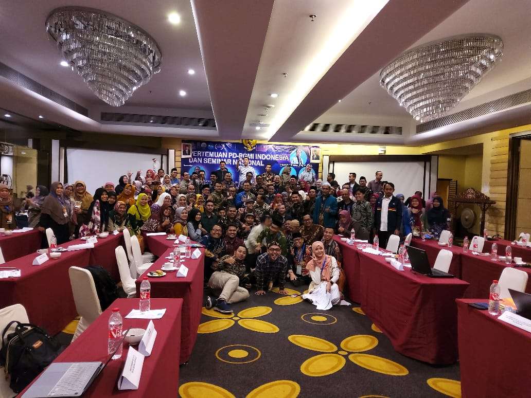 Ka. Prodi dan Dosen PGMI Universitas Darunnajah Ikuti Pertemuan Tahunan dan Konferensi Nasional di Yogyakarta 2 Ka. Prodi dan Dosen PGMI Universitas Darunnajah Ikuti Pertemuan Tahunan dan Konferensi Nasional di Yogyakarta