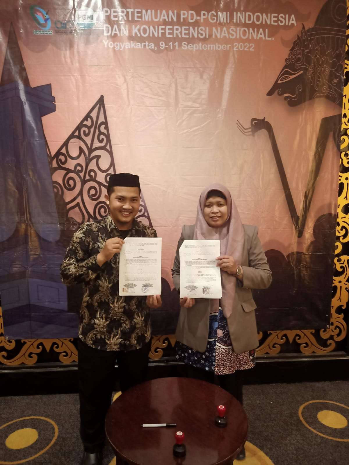 Ka. Prodi dan Dosen PGMI Universitas Darunnajah Ikuti Pertemuan Tahunan dan Konferensi Nasional di Yogyakarta 4 Ka. Prodi dan Dosen PGMI Universitas Darunnajah Ikuti Pertemuan Tahunan dan Konferensi Nasional di Yogyakarta