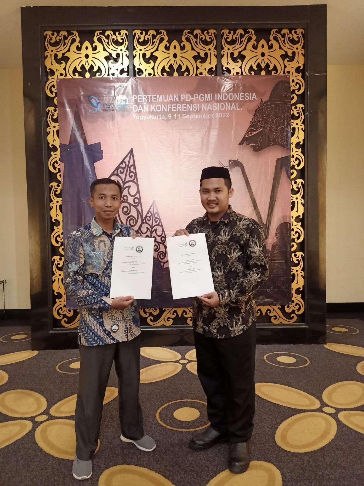 Ka. Prodi dan Dosen PGMI Universitas Darunnajah Ikuti Pertemuan Tahunan dan Konferensi Nasional di Yogyakarta 5 Ka. Prodi dan Dosen PGMI Universitas Darunnajah Ikuti Pertemuan Tahunan dan Konferensi Nasional di Yogyakarta