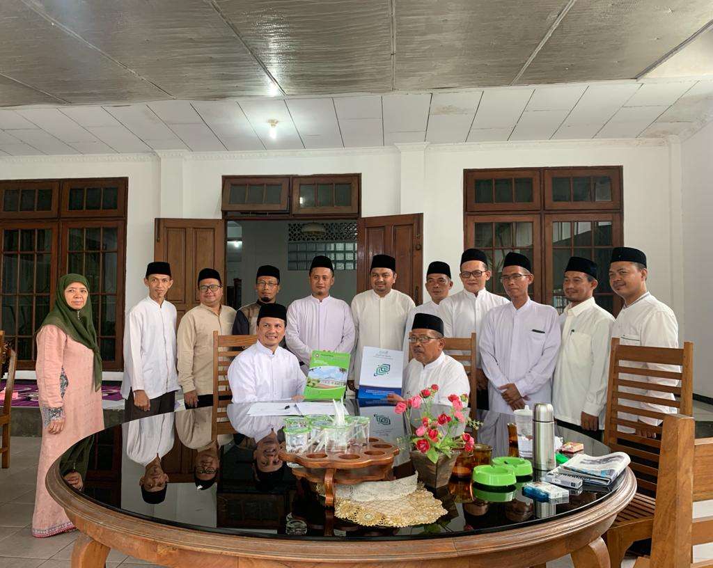 Penandatanganan, MOU, MOA, dan IA dengan Pesantren Darul Muttaqien Parung 2 Penandatanganan, MOU, MOA, dan IA dengan Pesantren Darul Muttaqien Parung