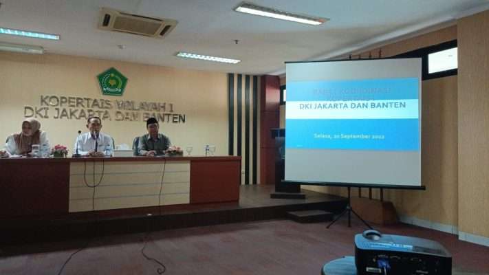 DEKAN FAKULTAS AGAMA ISLAM UNIVERSITAS DARUNNAJAH HADIRI RAPAT KOORDINASI PIMPINAN KOPERTAIS 1 DEKAN FAKULTAS AGAMA ISLAM UNIVERSITAS DARUNNAJAH HADIRI RAPAT KOORDINASI PIMPINAN KOPERTAIS 1