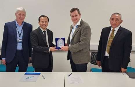 UNIVERSITAS DARUNNNAJAH JALIN KERJASAMA DENGAN UNIVERSITAS COVENTRY DI INGGRIS