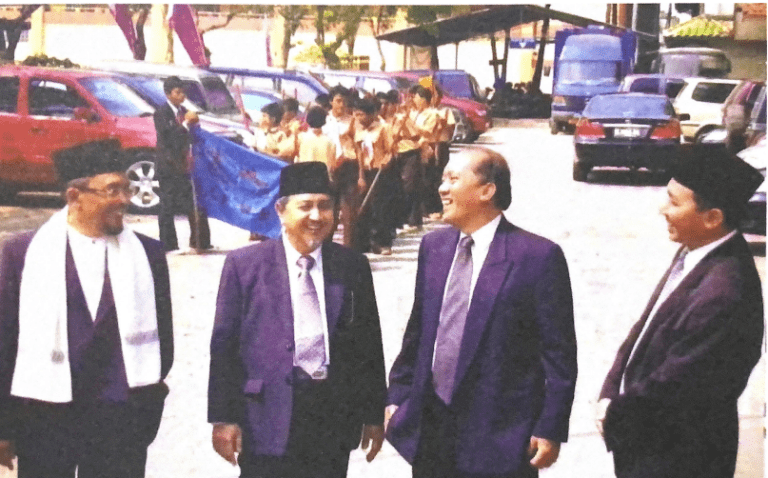 Perguruan Tinggi Darunnajah, dari Cikal Bakal Hingga Jadi Universitas 1 Perguruan Tinggi Darunnajah, dari Cikal Bakal Hingga Jadi Universitas