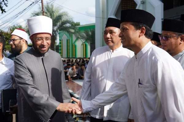 Kuliah Umum Syekh Dr. Usamah Asy-Sayyid Al-Azhari di Universitas Darunnajah Jakarta Kuliah Umum Syekh Dr. Usamah Asy-Sayyid Al-Azhari di Universitas Darunnajah Jakarta