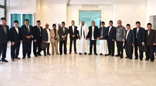 Presiden Universitas Darunnajah Bersama 14 Kiai Pengasuh Pondok Pesantren Kunjungi Pameran Dan Museum Rasullah SAW Di Madinah