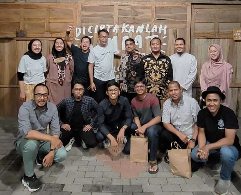 Studi Banding dan Kolaborasi Tim Inkubator Bisnis Universitas Darunnajah Ke Ruang412 Inkubator Bisnis di Yogyakarta