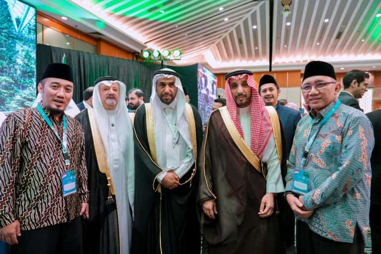 Presiden, Rektor, Serta Jajaran Universitas Darunnajah menghadiri Multaqo Alumni Saudi se-Asia Pasifik di Grand Sahid Jakarta