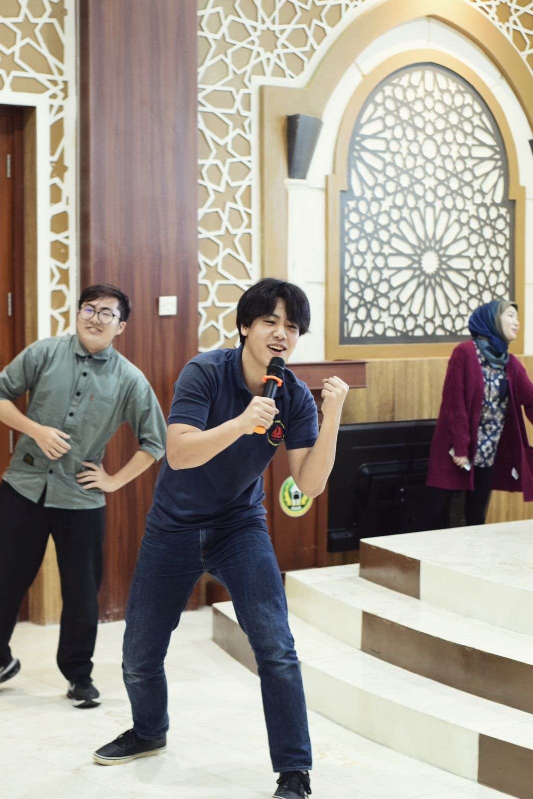 Alasan Dibalik Ketertarikan Terhadap Indonesia