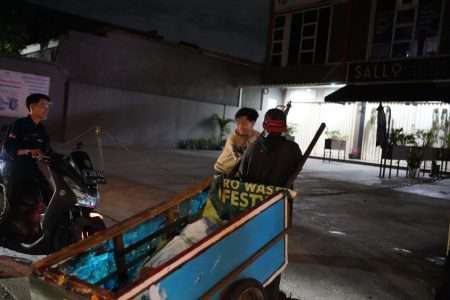 Kegiatan Sosial Sahur On The Road (SOTR) – Universitas Darunnajah
