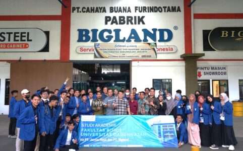 Mahasiswa Fakultas Bisnis Universitas Darunnajah Kunjungan Industri ke PT. Bigland Sentul