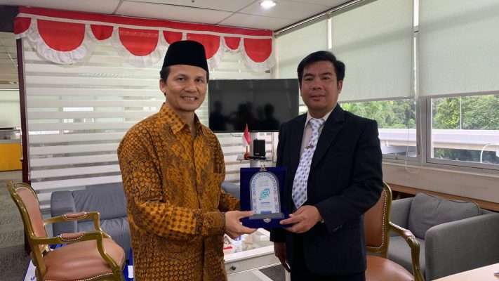 Penandatanganan Kerjasama Dengan Atase Pendidikan dan Kebudayaan KBRI Malaysia Penandatanganan Kerjasama Dengan Atase Pendidikan dan Kebudayaan KBRI Malaysia