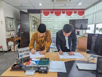 Penandatanganan Kerjasama Dengan Atase Pendidikan dan Kebudayaan KBRI Malaysia 2 Penandatanganan Kerjasama Dengan Atase Pendidikan dan Kebudayaan KBRI Malaysia