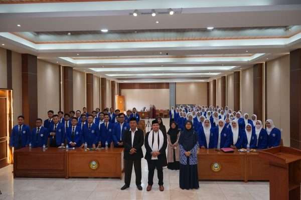 Pembekalan Wisuda Sebagai Bentuk Mempersiapkan Lulusan Terbaik Pembekalan Wisuda Sebagai Bentuk Mempersiapkan Lulusan Terbaik