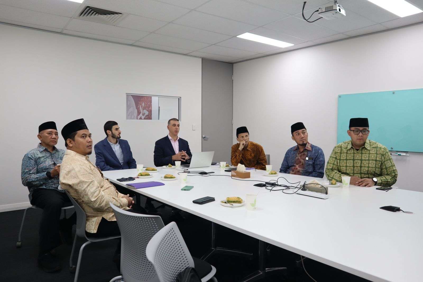 Delegasi Universitas Darunnajah berkunjung ke Islamic Studies and Civilisation (Isra) 1 Delegasi Universitas Darunnajah berkunjung ke Islamic Studies and Civilisation (Isra)