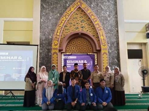 Kolaborasi Dosen & Mahasiswa PPL Dalam Seminar Minat & Bakat 6 Kolaborasi Dosen & Mahasiswa PPL Dalam Seminar Minat & Bakat