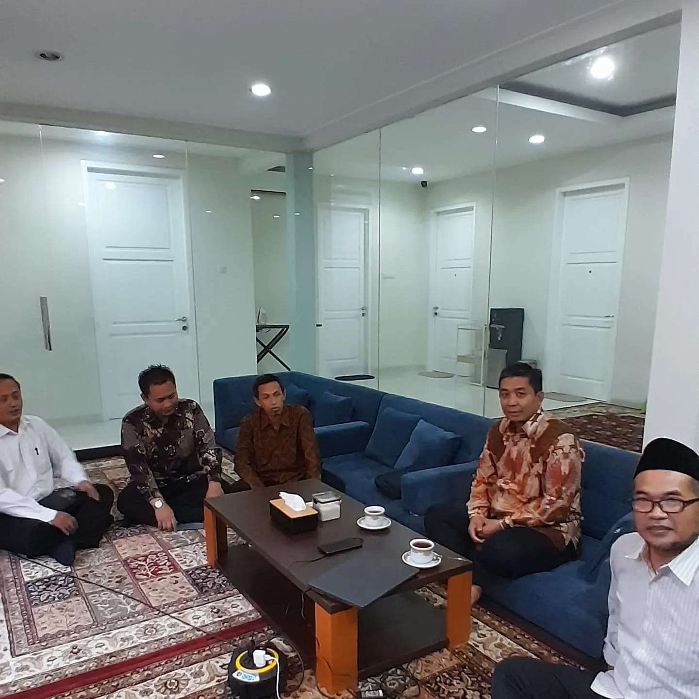 Meningkatkan Kualitas Pendidikan Melalui Program Beasiswa 3 Meningkatkan Kualitas Pendidikan Melalui Program Beasiswa