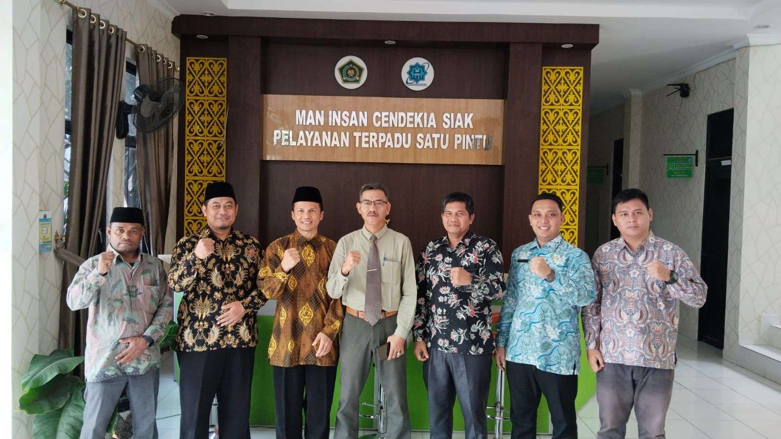 Bangun Silaturahmi Dengan MAN Insan Cendikia, Siak-Riau 1 Bangun Silaturahmi Dengan MAN Insan Cendikia, Siak-Riau