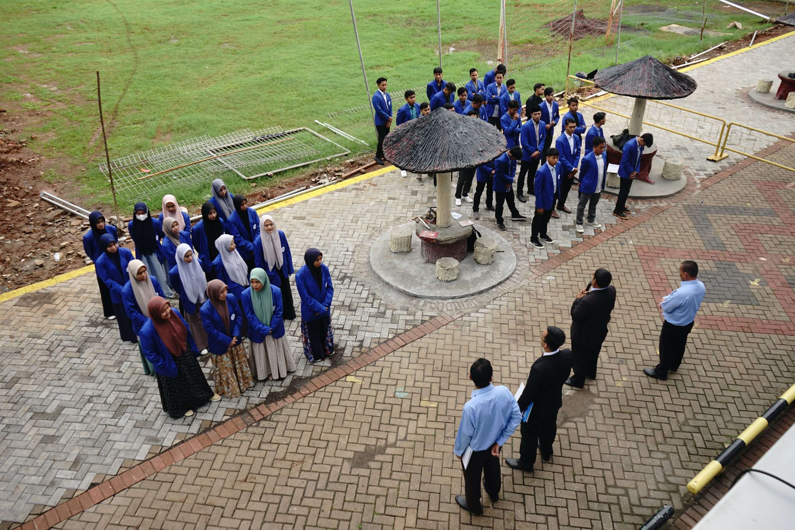 Pembukaan Ujian Akhir Semester Ganjil 23/24 di Universitas Darunnajah 2 Pembukaan Ujian Akhir Semester Ganjil 23/24 di Universitas Darunnajah