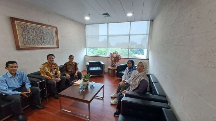 Audiensi Eksternal Sebagai Langkah Penyatuan Perguruan Tinggi di Bawah Yayasan Darunnajah Audiensi Eksternal Sebagai Langkah Penyatuan Perguruan Tinggi di Bawah Yayasan Darunnajah
