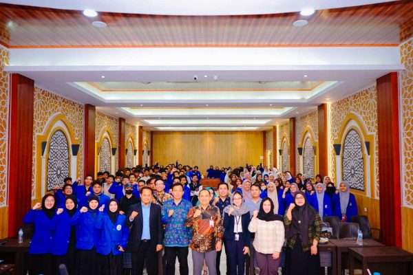Seminar Edupreneurship: Manajemen Keuangan dan Investasi Seminar Edupreneurship: Manajemen Keuangan dan Investasi