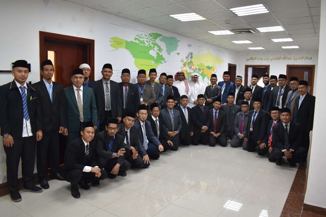 Kerjasama Universitas Darunnajah & Universitas Umm Al-Qura dalam peningkatan kompetensi pengajaran Bahasa Arab di Indonesia 2 Kerjasama Universitas Darunnajah & Universitas Umm Al-Qura dalam peningkatan kompetensi pengajaran Bahasa Arab di Indonesia