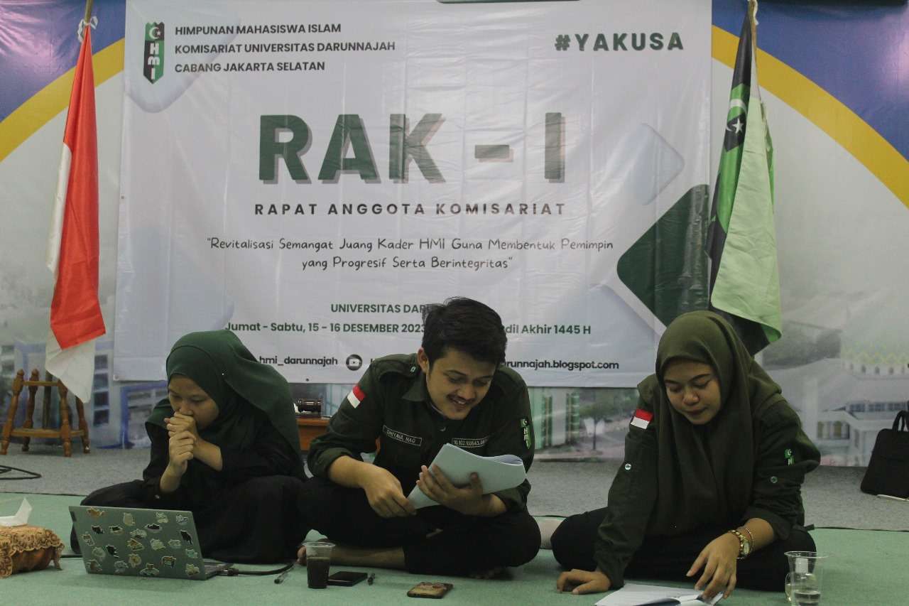 Rapat Anggota Komisariat (RAK) - I HMI Universitas Darunnajah, Penuh Semangat! 2 Rapat Anggota Komisariat (RAK) - I HMI Universitas Darunnajah, Penuh Semangat!