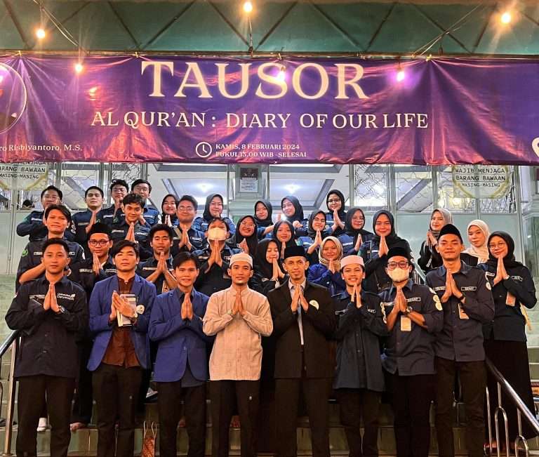 Perkuat Silaturahmi, DEMA Universitas Darunnajah dan SEMA FK Universitas YARSI 12 Perkuat Silaturahmi, DEMA Universitas Darunnajah dan SEMA FK Universitas YARSI