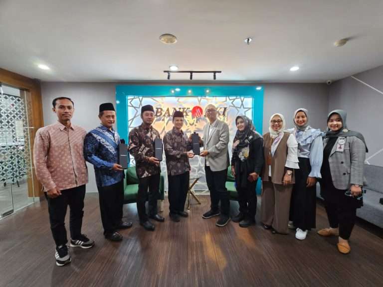 Upaya Membangun Kolaborasi Ekonomi Syariah Dengan Bank DKI Jakarta 4 Upaya Membangun Kolaborasi Ekonomi Syariah Dengan Bank DKI Jakarta