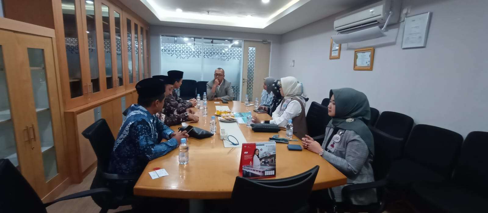 Upaya Membangun Kolaborasi Ekonomi Syariah Dengan Bank DKI Jakarta 1 Upaya Membangun Kolaborasi Ekonomi Syariah Dengan Bank DKI Jakarta