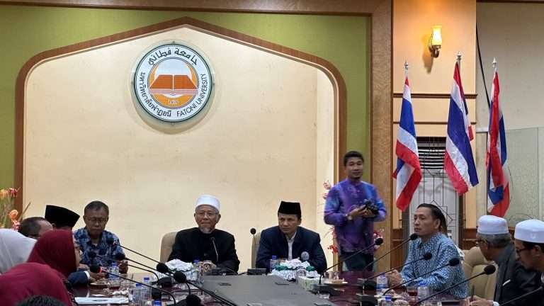 Perkuat Silaturahmi Antara Universitas Darunnajah dan Universitas Fatoni, Thailand