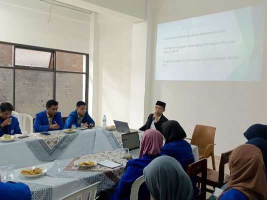 Perkuat Organisasi DEMA Kabinet Solidaritas dengan Pelatihan Dasar Kepemimpinan Organisasi