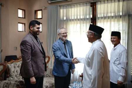 Penandatanganan Implementation Arrangement (IA) antara Universitas Darunnajah dan Istanbul Sabahattin Zaim University. 2 Penandatanganan Implementation Arrangement (IA) antara Universitas Darunnajah dan Istanbul Sabahattin Zaim University.