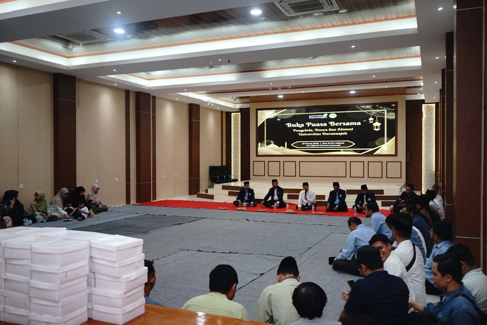 Perdana! Sukses Gelar Buka Puasa Bersama Alumni Universitas Darunnajah 1 Perdana! Sukses Gelar Buka Puasa Bersama Alumni Universitas Darunnajah