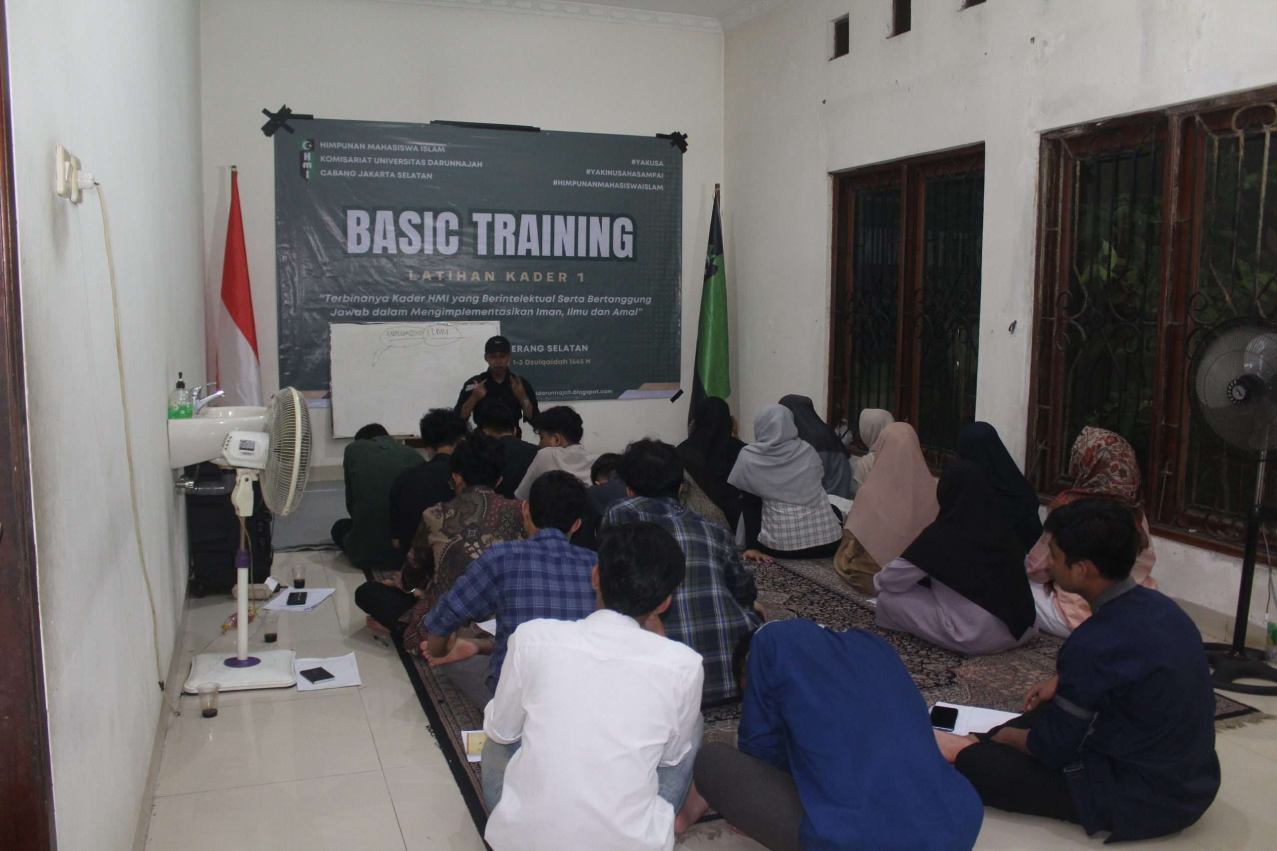 Basic Training Latihan Kader (LK) 1 Himpunan Mahasiswa Islam (HMI) Komisariat Universitas Darunnajah 1 Basic Training Latihan Kader (LK) 1 Himpunan Mahasiswa Islam (HMI) Komisariat Universitas Darunnajah