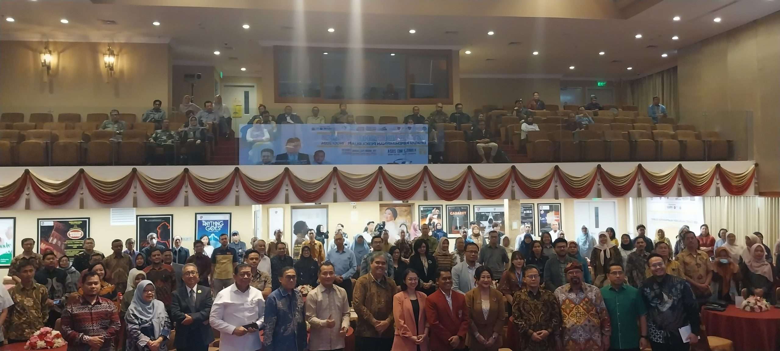 Universitas Darunnajah Menghadiri Seminar Leadership Talk, LLDIKTI 3 di Kampus Transpark LSPR, Bekasi. 1 Universitas Darunnajah Menghadiri Seminar Leadership Talk, LLDIKTI 3 di Kampus Transpark LSPR, Bekasi.