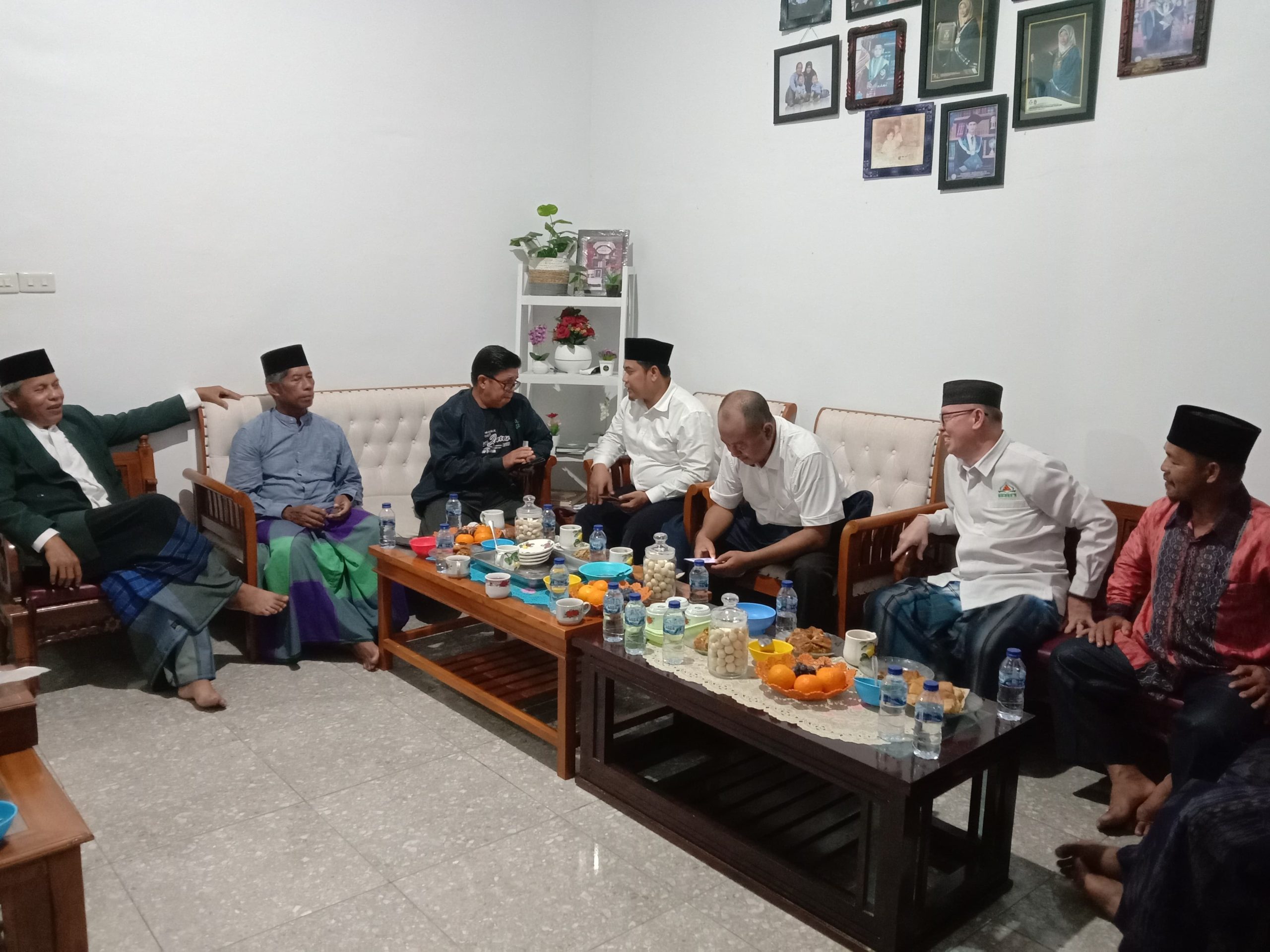 Kunjungan dan Silaturahmi Universitas Darunnajah ke Pondok Pesantren Darul Abror Provinsi Kepulauan Bangka Belitung 1 Kunjungan dan Silaturahmi Universitas Darunnajah ke Pondok Pesantren Darul Abror Provinsi Kepulauan Bangka Belitung