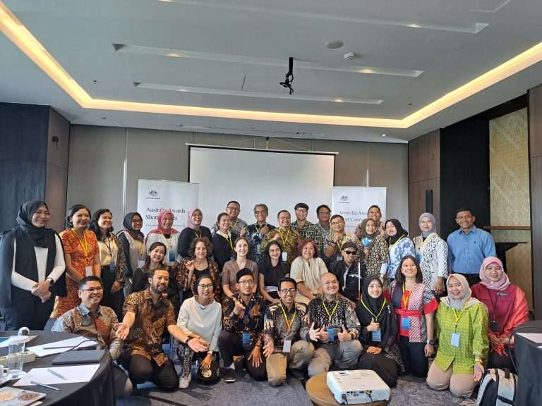 Mahasiswa UDN Mengikuti Short Course dari Australia Awards 2024