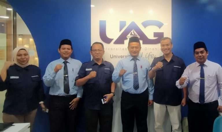 Wakil Rektor II Universitas Darunnajah dan Dekan Fakultas Bisnis Jalin Kerjasama Strategis dengan Universitas Ary Ginanjar 13 Wakil Rektor II Universitas Darunnajah dan Dekan Fakultas Bisnis Jalin Kerjasama Strategis dengan Universitas Ary Ginanjar