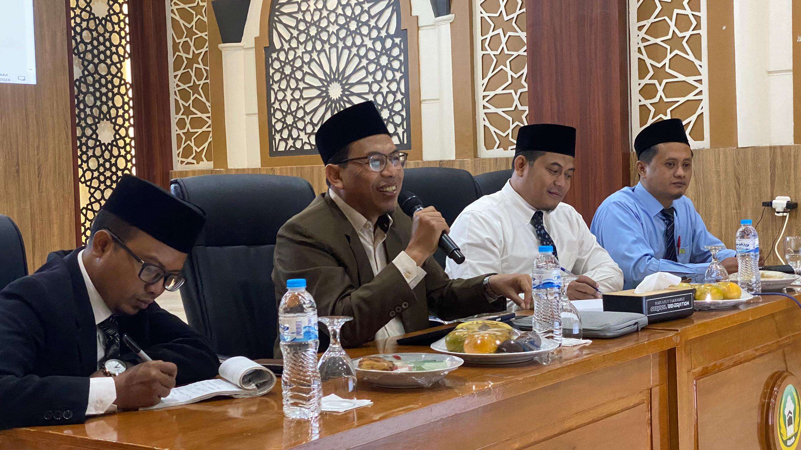 Focus Group Discussion: Review Silabus Kurikulum Manajemen Pesantren 1 Focus Group Discussion: Review Silabus Kurikulum Manajemen Pesantren