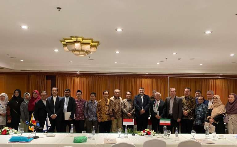 Rektor Universitas Darunnajah Hadiri Forum Dialog Perdana Keislaman dan Kebudayaan Iran-Indonesia 10 Rektor Universitas Darunnajah Hadiri Forum Dialog Perdana Keislaman dan Kebudayaan Iran-Indonesia