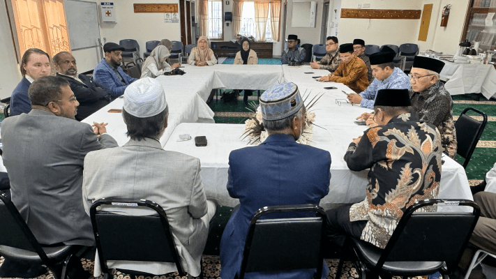 Pertemuan Rektor UDN dengan Komunitas Jamaica Muslim Center (JMC) di New York Pertemuan Rektor UDN dengan Komunitas Jamaica Muslim Center (JMC) di New York