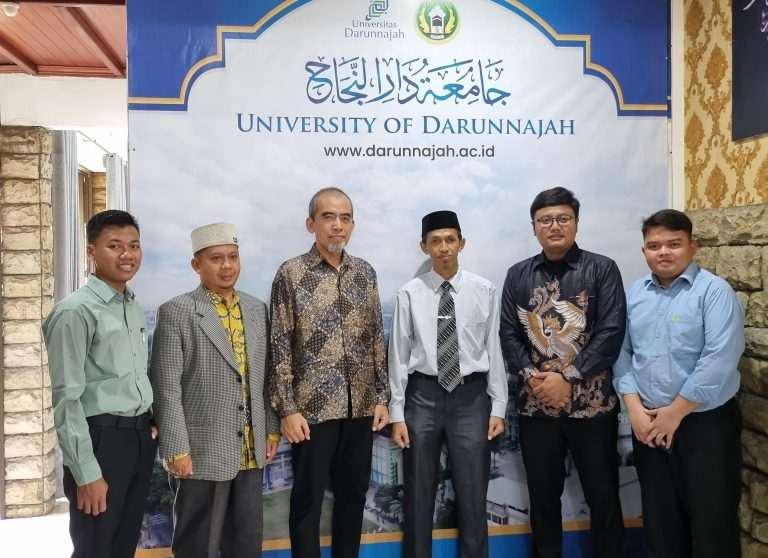 UDN dan IOU Bahas Kerjasama Strategis di Bidang Akademik dan Internasional 21 UDN dan IOU Bahas Kerjasama Strategis di Bidang Akademik dan Internasional