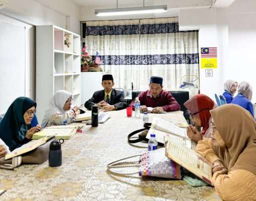 Dosen dan Mahasiswa Universitas Darunnajah Sukses Laksanakan Pengabdian Kepada Masyarakat Internasional di Malaysia Dosen dan Mahasiswa Universitas Darunnajah Sukses Laksanakan Pengabdian Kepada Masyarakat Internasional di Malaysia