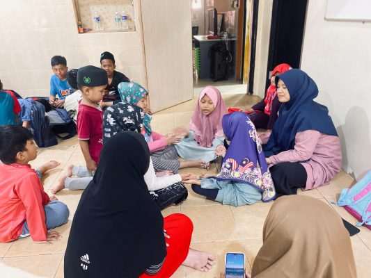 Menggali Pengalaman Kuliah: Kehidupan Mahasiswa di Universitas Modern Menggali Pengalaman Kuliah: Kehidupan Mahasiswa di Universitas Modern